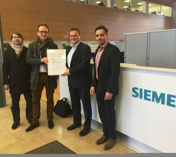 Certificate handover 8MW Siemens wind turbine