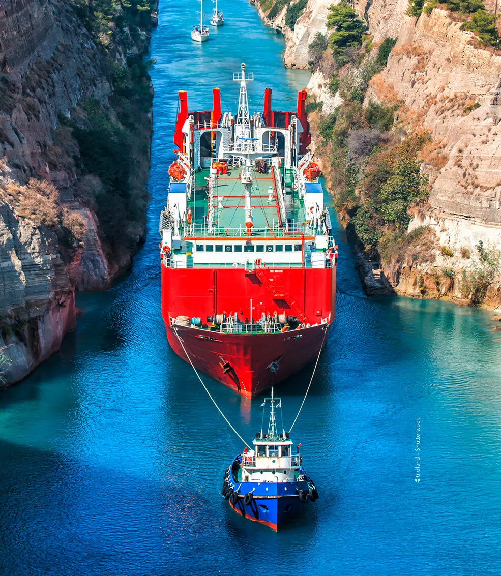 Tug operation in narrow channel - DNV GL