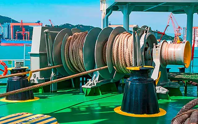 Mooring operations involve potential risks. IMO has therefore reviewed and amended the relevant SOLAS requirements.