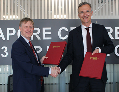 Professor Tim White, Associate Vice President (Infrastructure & Programmes), NTU Singapore and Dr. Pierre C Sames, Senior Vice President and Director of DNV GL Group Technology and Research at the signing ceremony